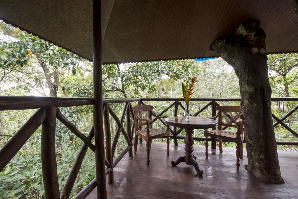 Pepper Trail Sultan Bathery Quarto foto